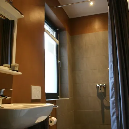 Gaestehaus Lelo 3 Solingen