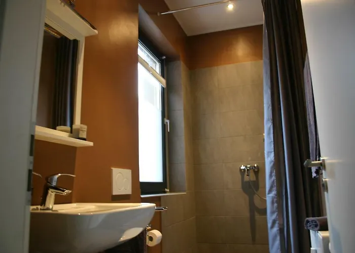 Gaestehaus Lelo 3 Solingen